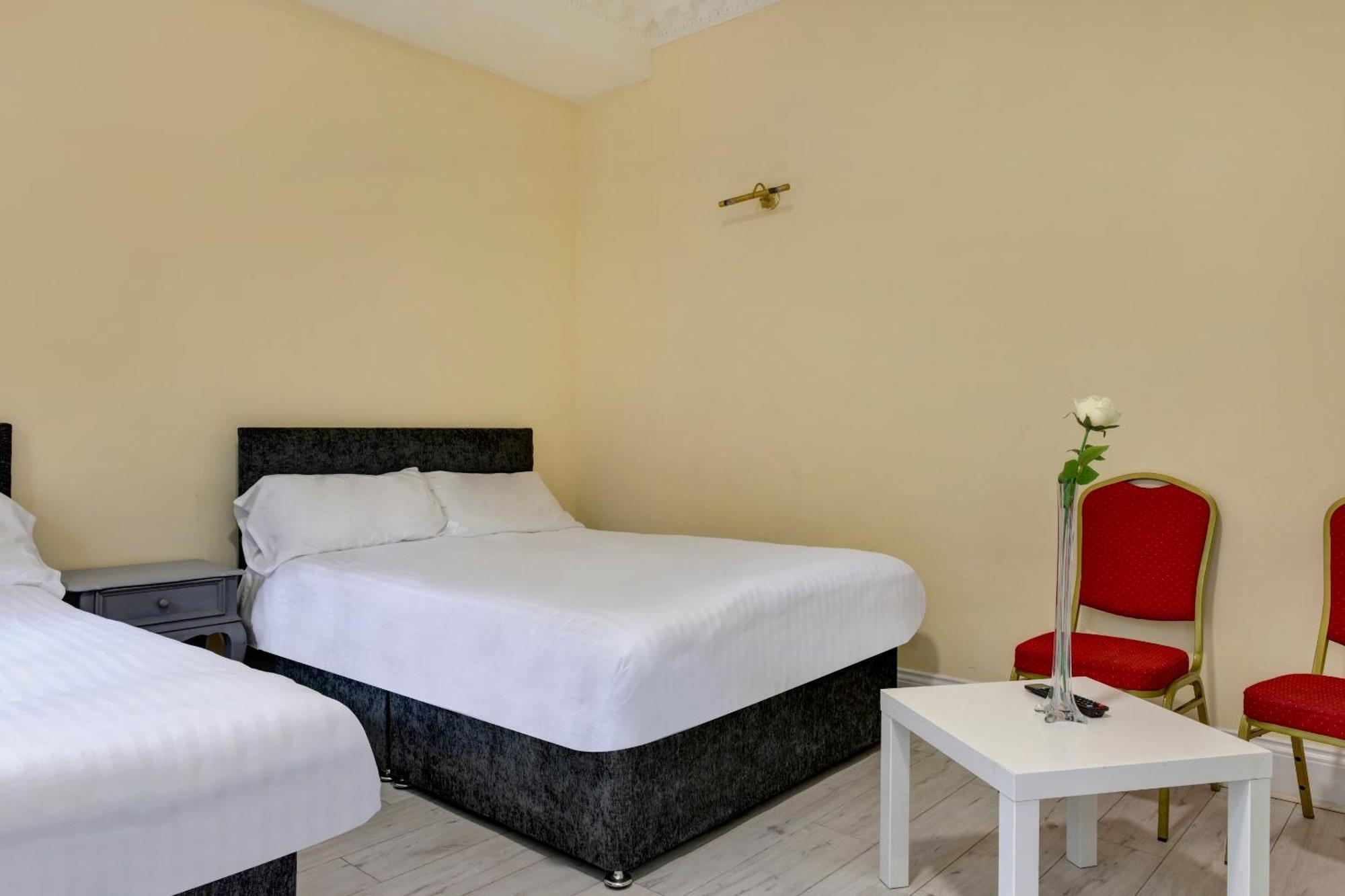 Empire Hotel Leicester Bagian luar foto